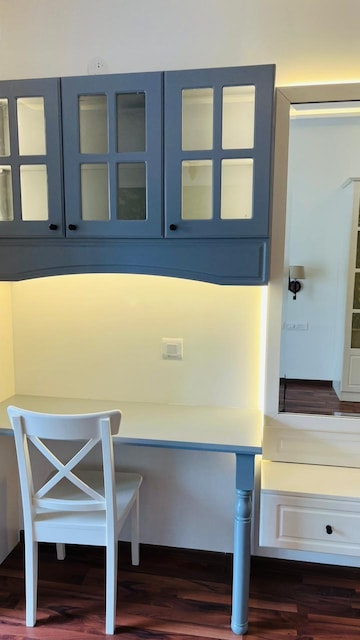 Furnished Amenities in 3 BHK Apartment at L&T Raintree Boulevard, Hebbal – for Rent