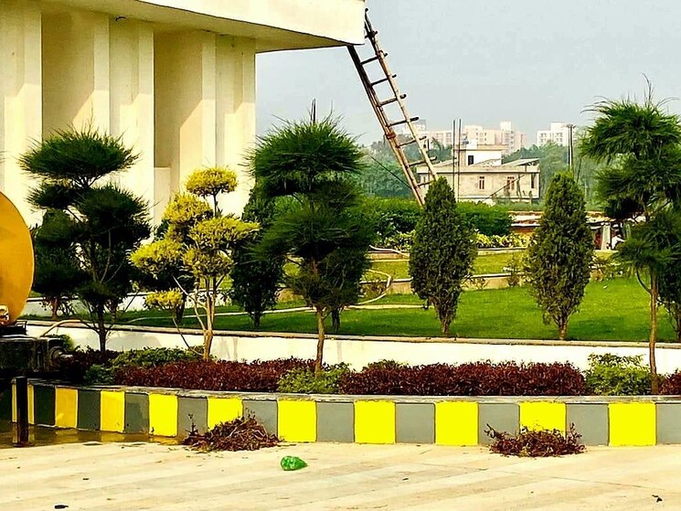Garden, kailasha-enclave  2490 Sq.Ft. Plot In Sultanpur Road Lucknow 8763648