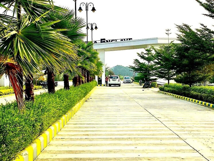 Garden, kailasha-enclave  2490 Sq.Ft. Plot In Sultanpur Road Lucknow 8763648