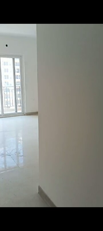 Room in 3.5 BHK Apartment at ATS Le Grandiose, Sector 150 – for Rent