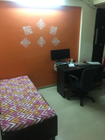 Bedroom in 2 BHK Apartment at Seawoods – for Rent