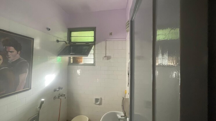 Bathroom, rwa-apartments-sector-61 2 Bedroom 400 Sq.Ft. Builder Floor In Sector 61 Noida 8763697