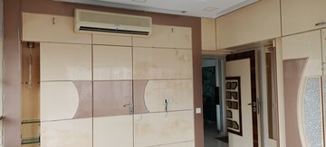Furnished Amenities in 3 BHK Apartment at Atlanta Heights, Prabhadevi – for Rent