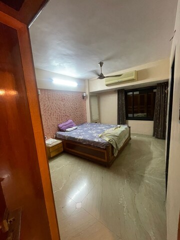 Bedroom in 3 BHK Apartment at Seawoods – for Rent