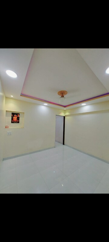 Room in 1 BHK Apartment at Omkar Sai CHS, Lower Parel – for Rent