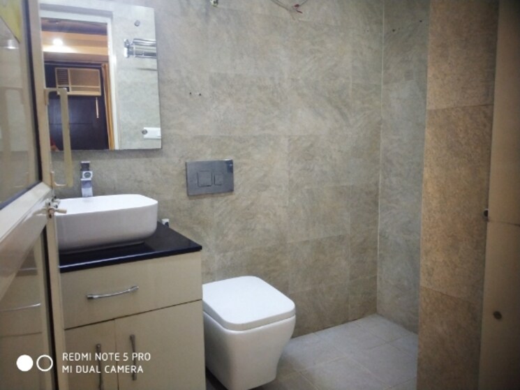 Bathroom, ansal-sushant-residency 3 Bedroom 240 Sq.Yd. Builder Floor In Sushant Lok Iii Gurgaon 8763766