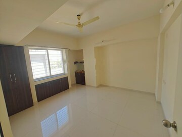 Room in 3 BHK Apartment at Pashan – for Rent