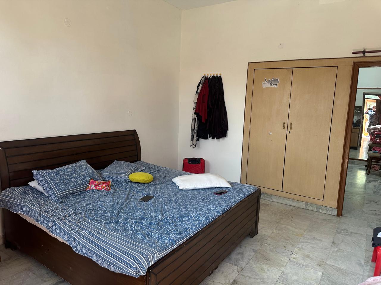 1.5 BHK + Study Room Independent House For Rent in Sector 8