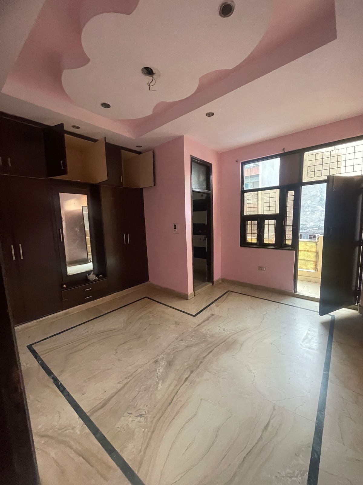 2.5 BHK Builder Floor For Rent in Mansarover Garden