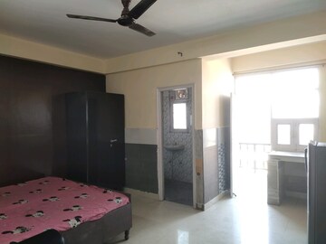 Room in 3 BHK Builder Floor at Samiah Vrinda City, Phi Iv Greater Noida – for Rent