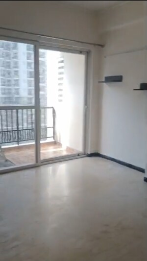 Room in 2 BHK Apartment at Dasnac The Jewel, Sector 75 – for Sale