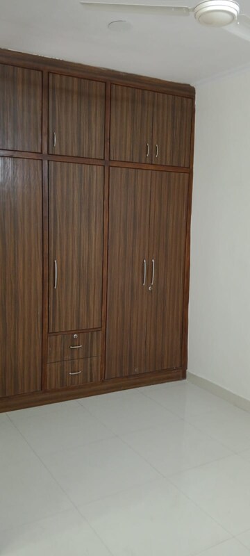 2 BHK Builder Floor For Rent in Adchini