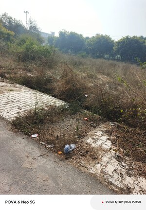  Plot For Sale in Kalindi Kunj