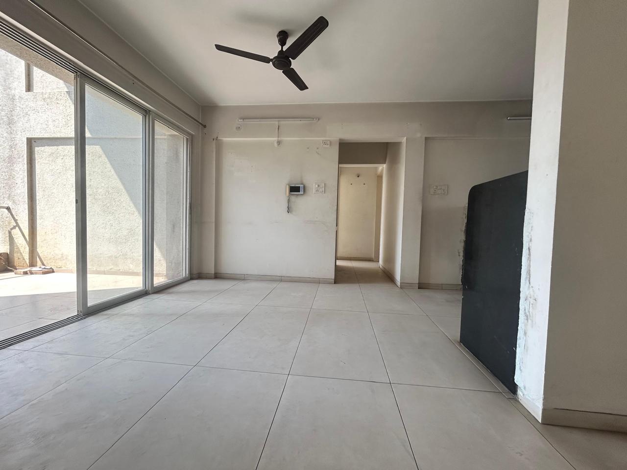 3 BHK 1500 Sq.Ft. Apartment in Kolte Patil 24K Glitterati 2