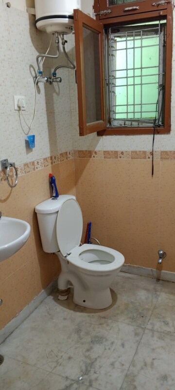Bathroom in 1 BHK Builder Floor at Adchini – for Rent