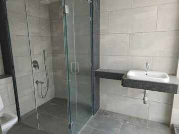 Bathroom in 5 BHK Apartment at Rustomjee Crown, Prabhadevi – for Rent