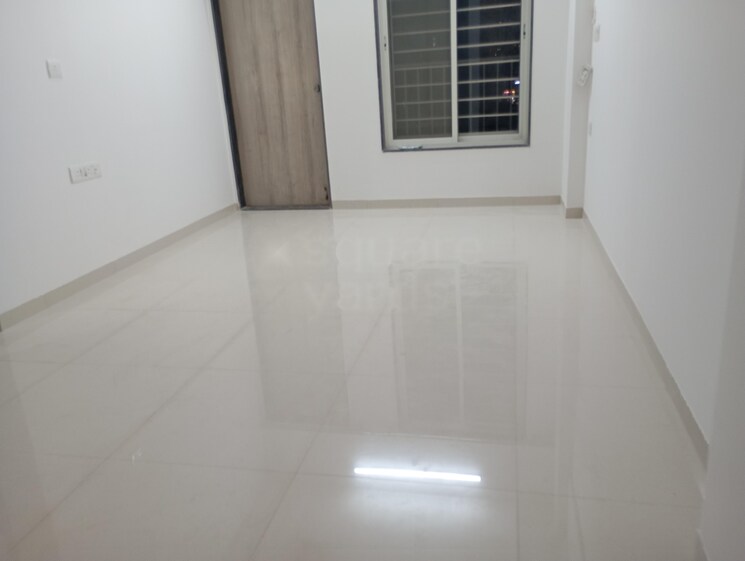 Room, shree-venkatesh-graffiti-glover 1 Bedroom 450 Sq.Ft. Apartment In Keshav Nagar Pune 8763935