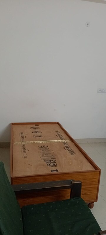 Furnished Amenities in 1 BHK Builder Floor at Adchini – for Rent