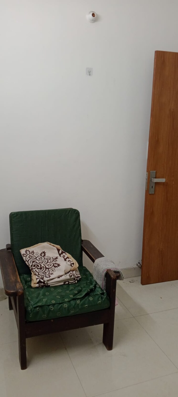 Living Room, adchini 1 Bedroom 450 Sq.Ft. Builder Floor In Adchini Delhi 8763962