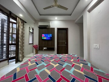 1 BHK Independent House For Rent in Sector 7