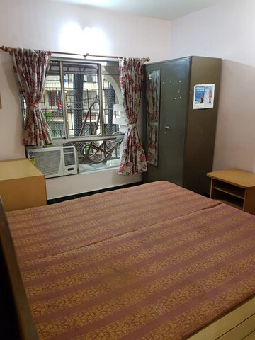 Bedroom in 2 BHK Apartment at Silver Crest Powai, Powai – for Rent