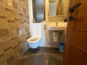 Bathroom in 5 BHK Apartment at Lodha The Park, Worli – for Rent