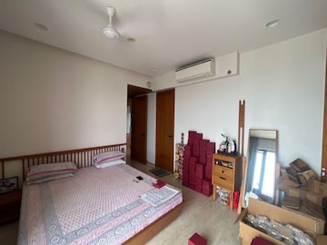 Bedroom in 5 BHK Apartment at Lodha The Park, Worli – for Rent