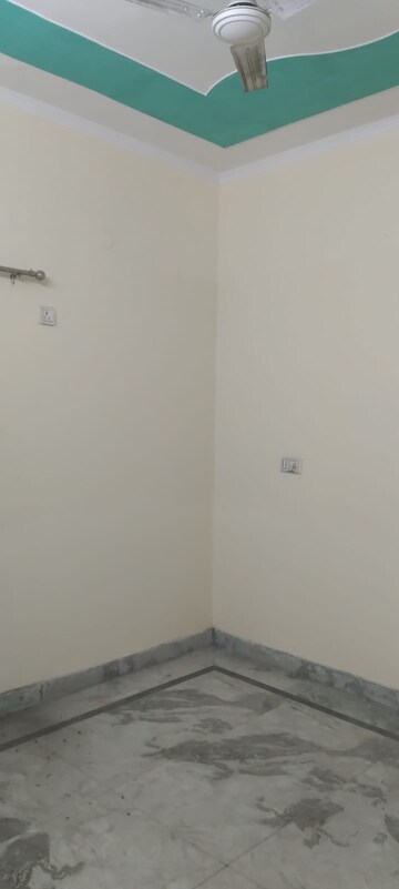 Furnished Amenities in 1 BHK Independent House at Sector 7 – for Rent