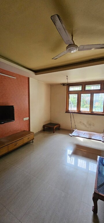 Living Room in 1 BHK Apartment at Navi Peth – for Rent