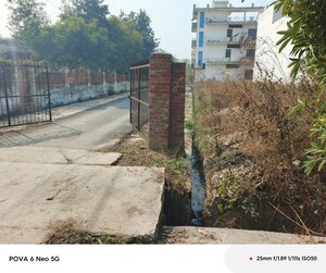  Plot For Sale in Kalindi Kunj