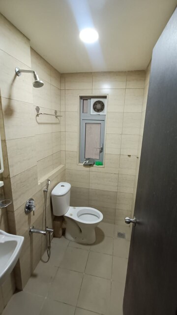 Bathroom in 3 BHK Apartment at Oberoi Realty Esquire, Goregaon East – for Rent