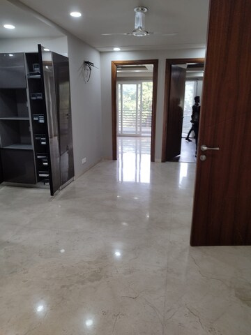 Room in 3 BHK Apartment at Sector 26 – for Sale
