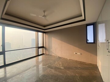 Room in 3 BHK Apartment at Lodha The Park Trump Tower, Worli – for Rent