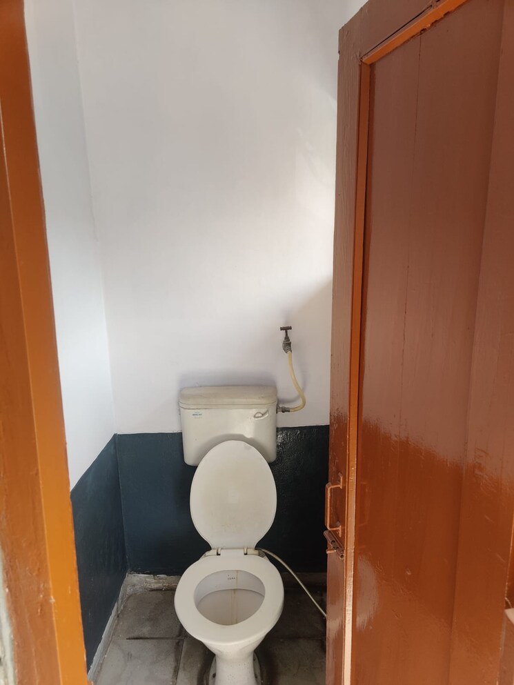 Bathroom, sector 37 2 Bedroom 1500 Sq.Ft. Builder Floor In Sector 37 Chandigarh 8764103