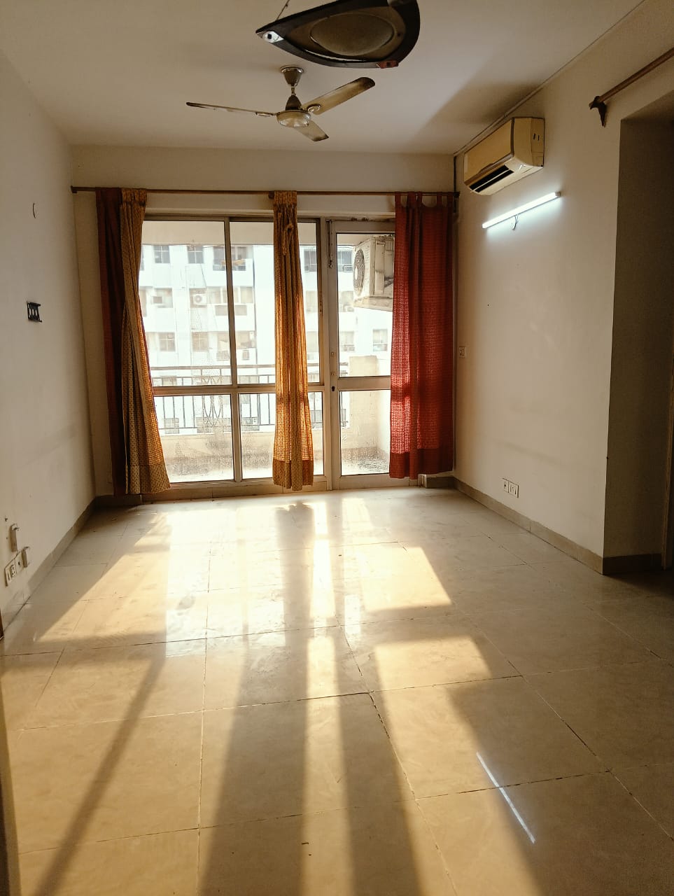 2 BHK + Pooja Room Apartment For Rent in Eros Wembley Estate