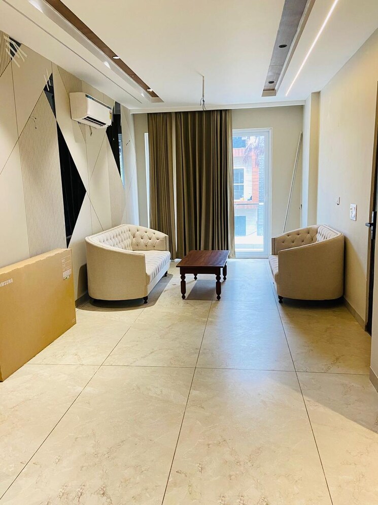 Living Room, sector 117 3 Bedroom 250 Sq.Yd. Apartment In Sector 117 Mohali 8764118