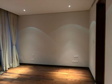 Room in 4 BHK Villa at Embassy Boulevard, Yelahanka – for Rent