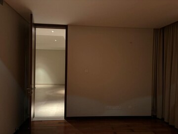 Room in 4 BHK Villa at Embassy Boulevard, Yelahanka – for Rent