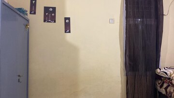 Room in 4 BHK Builder Floor at RWA Apartments Sector 19, Sector 19 – for Rent
