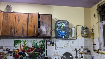 Furnished Amenities in 4 BHK Builder Floor at RWA Apartments Sector 19, Sector 19 – for Rent