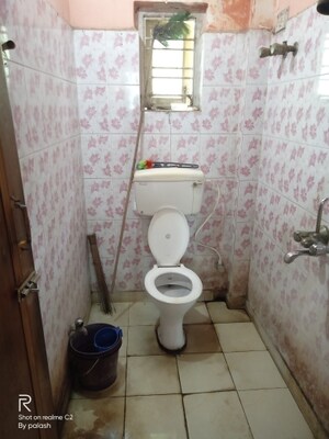 Bathroom in 2 BHK Apartment at Ballygunge – for Sale