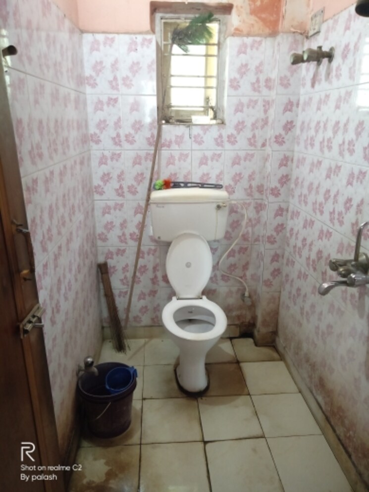 Bathroom, ballygunge 2 Bedroom 848 Sq.Ft. Apartment In Ballygunge Kolkata 8764151