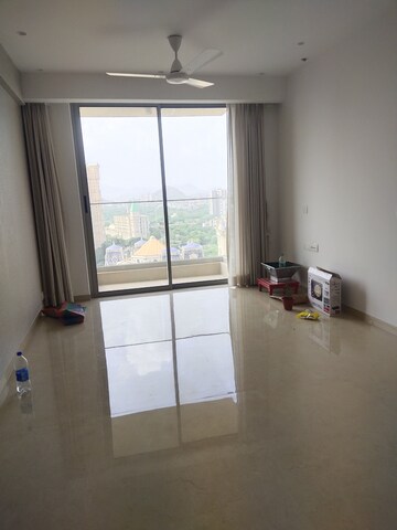 Room in 2 BHK Builder Floor at Hiranandani Highland, Powai – for Rent