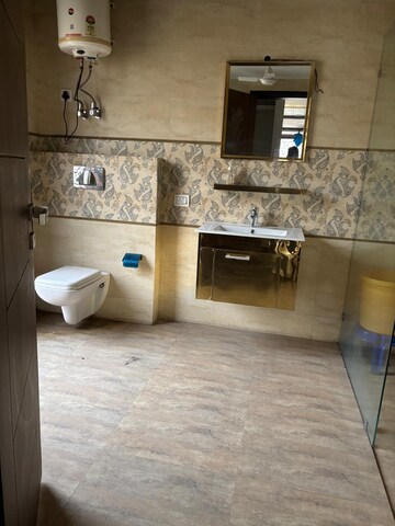  5 BHK Villa at Saket – for Rent