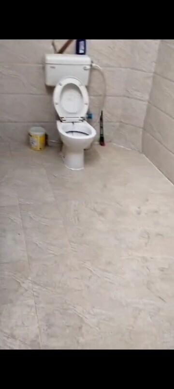 Bathroom in 2 BHK Apartment at Maldepur – for Rent