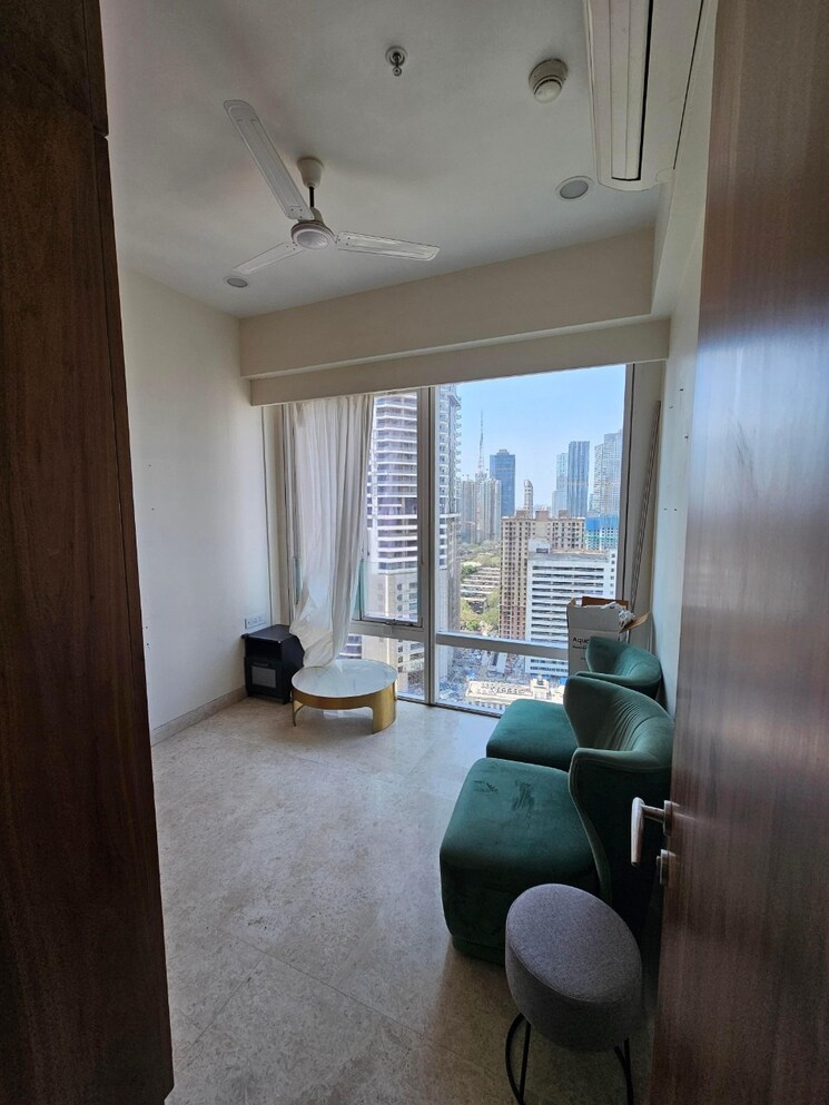 Living Room, indiabulls-blu 3 Bedroom 1200 Sq.Ft. Apartment In Worli Mumbai 8764186
