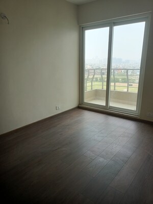 Room in 3 BHK Apartment at The 3C Lotus Panache, Sector 110 – for Sale