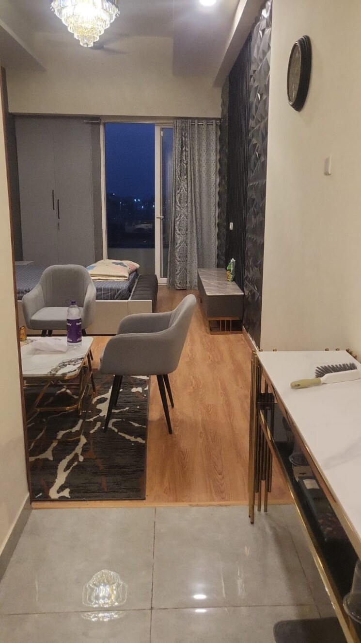 Living Room, gaur-city-mall Studio 580 Sq.Ft. Apartment In Sector 4 Greater Noida Greater Noida 8764226