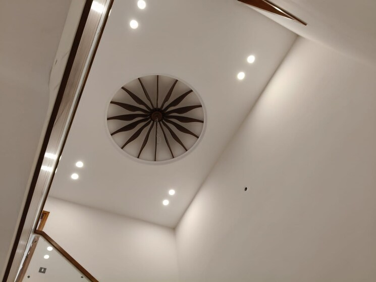 undefined, patiala road 5 Bedroom 4608 Sq.Ft. Independent House In Patiala Road Zirakpur 8764262