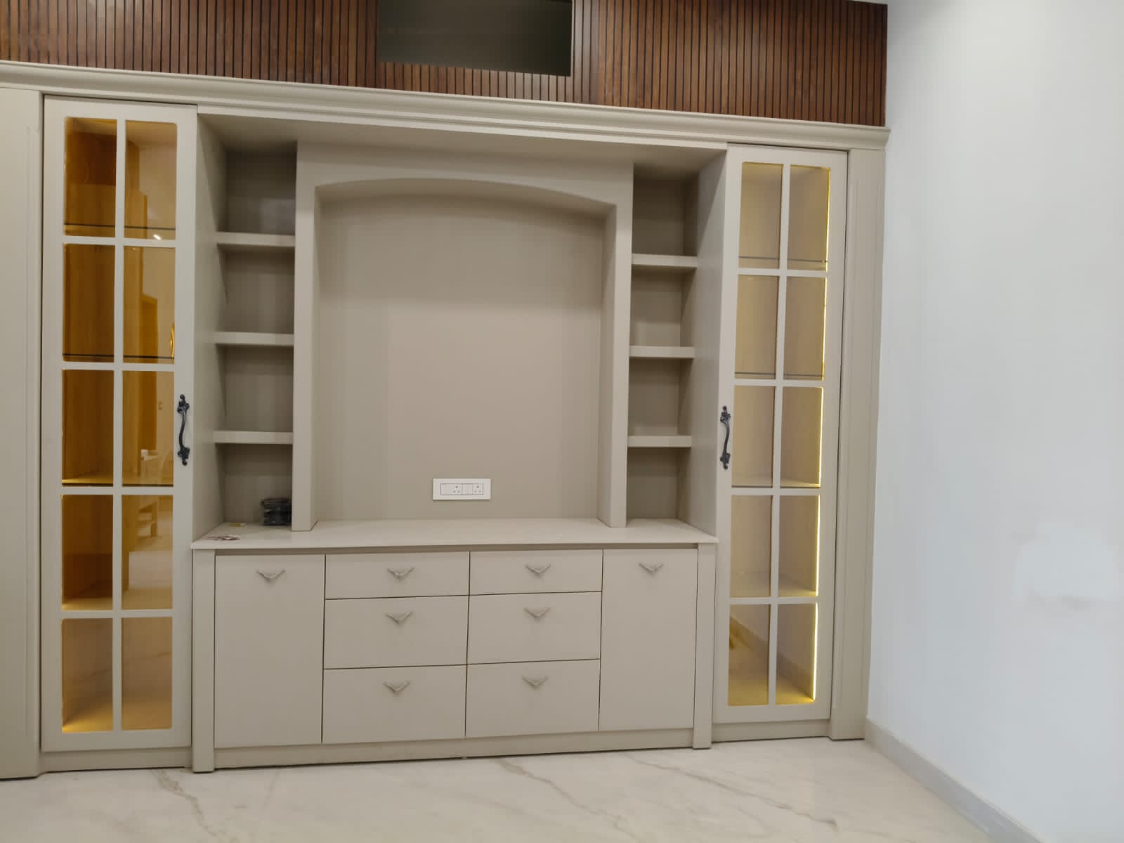 5 BHK + Extra Room Independent House For Sale in Vardhman Estate 